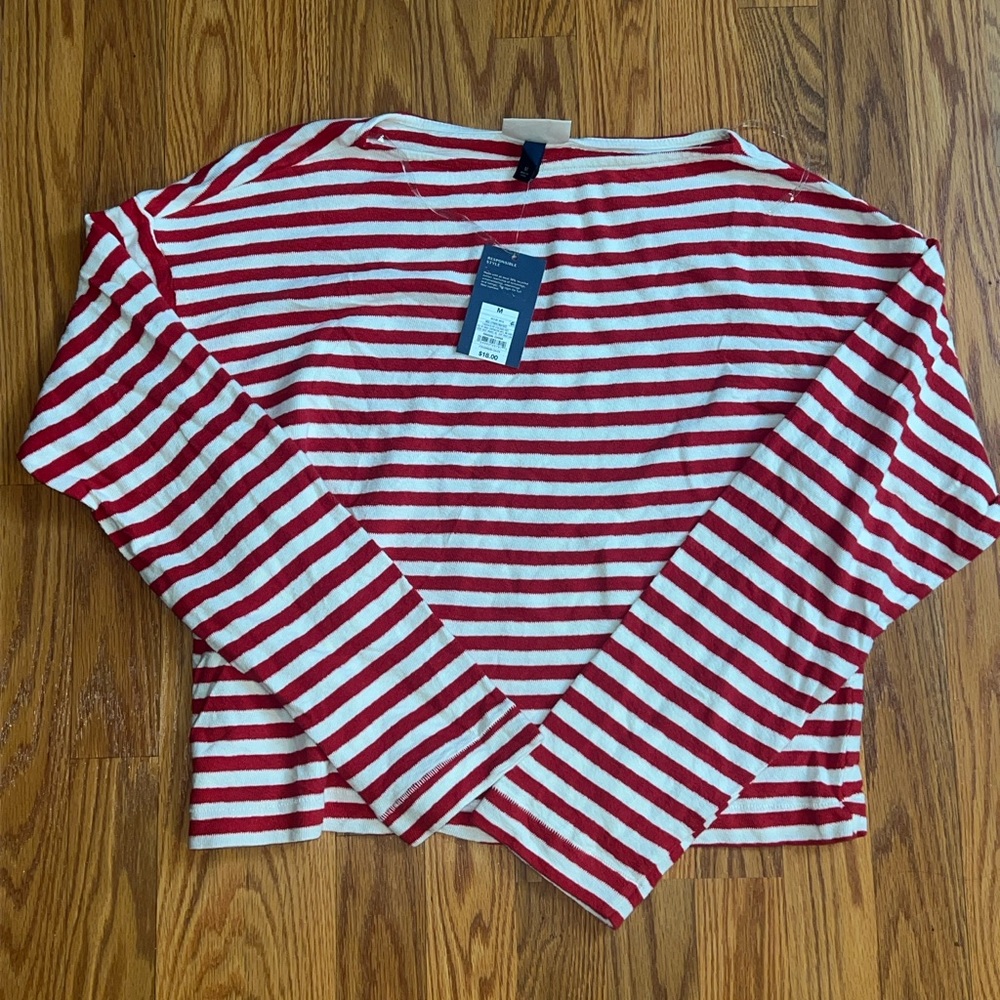 Universal Thread Red and white striped long sleeve top size medium